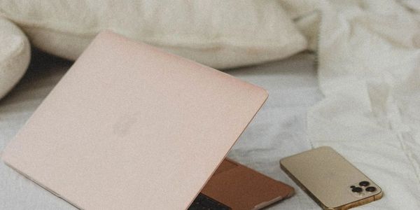 Essential Tips for Starting a Successful Online Career with Confidence Essential Tips for Starting a Successful Online Career with Confidence